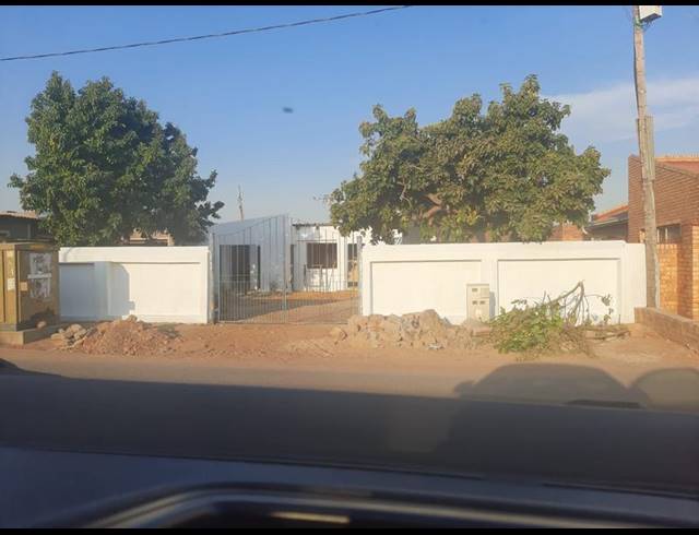 BUSINESS FOR SALE IN SOSHANGUVE P